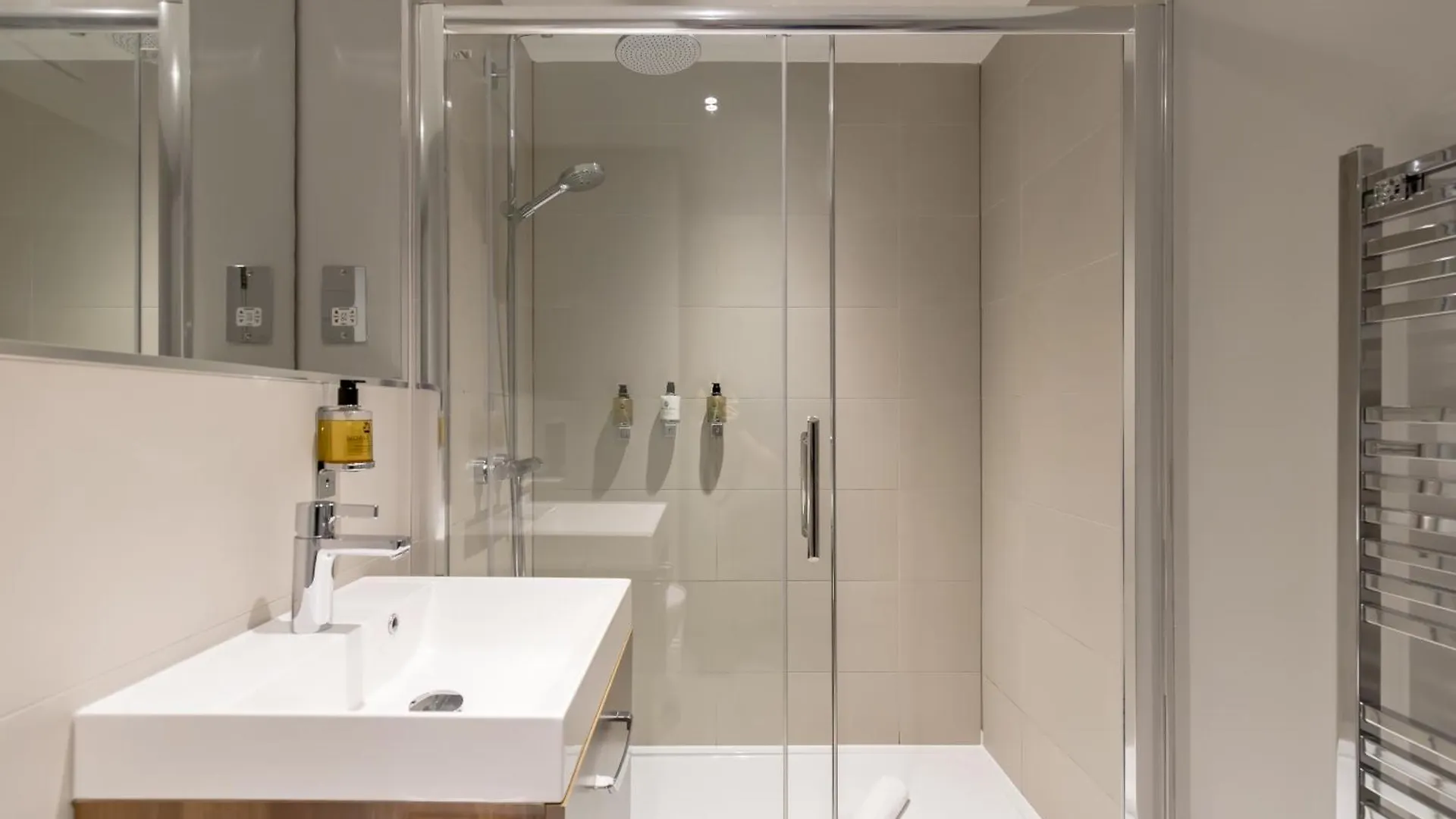 Destiny Scotland - Hill Street Apartments Edimburgo 0*,  Reino Unido