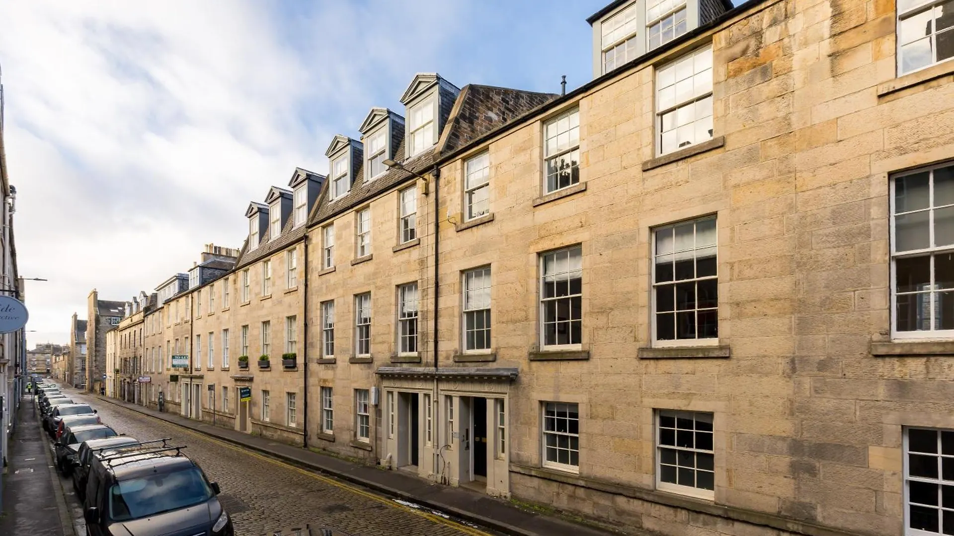 Destiny Scotland - Hill Street Apartments EDI Storbritannien