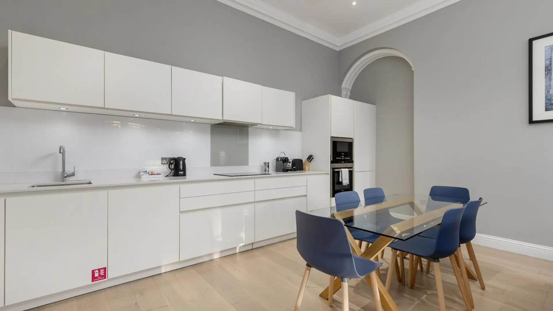 Destiny Scotland - Hill Street Apartments Edinburgh